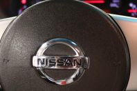 Купить Nissan Navara, 2012 года