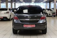 Купить Opel Astra, 2011 года