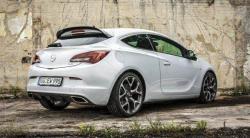 Стиль и мощь! Opel Astra GTC в модификации OPC в наличии в «Автобан-Запад»