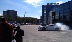 Jaguar XKR – главный герой сериала!