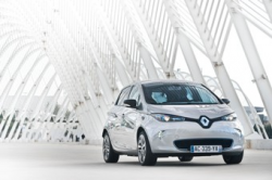 Renault ZOE получил награду Red Dot Award «Продуктовый дизайн 2013»