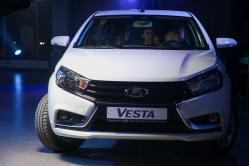  #VESTAnight – самая горячая ночь города: в Екатеринбурге стартовали продажи LADA Vesta