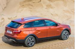 Новинку LADA Vesta SW Cross засняли на дороге