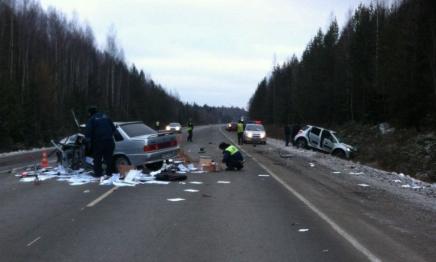 В массовом ДТП пострадали 4 человека 