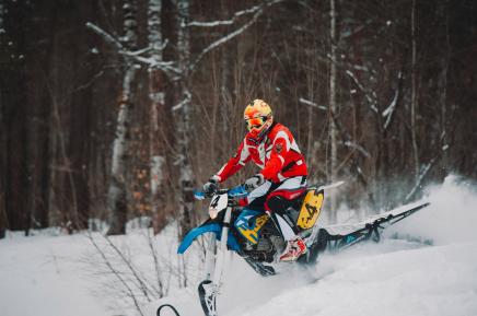 Превратить мотоцикл в снегоход – легко!