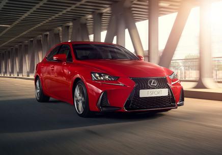 Два года спустя: Lexus IS вернулся в Россию