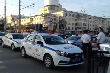 Ко Дню города закроют улицы в центре и парковку на площади 1905 года