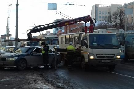 5 мест в Екб закрыли для парковки