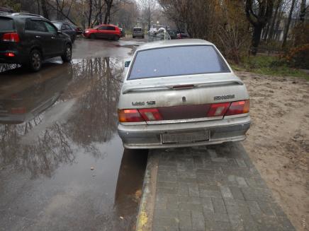 Парковка в луже: что может произойти и чего бояться не стоит