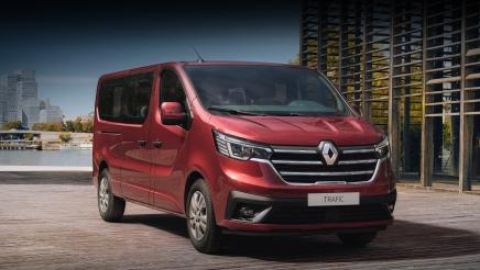 Появилась информация о рестайлинговом минивэне Renault Trafic