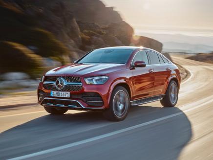 Преимущества обслуживания авто Mercedes-Benz у официального дилера