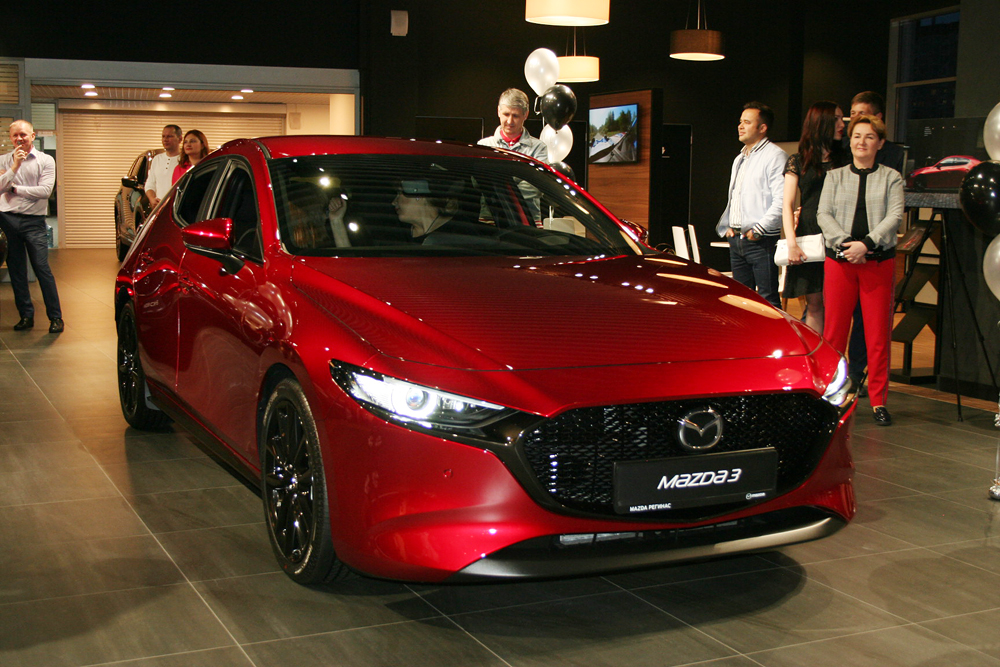 В Екатеринбурге презентовали новую Mazda3