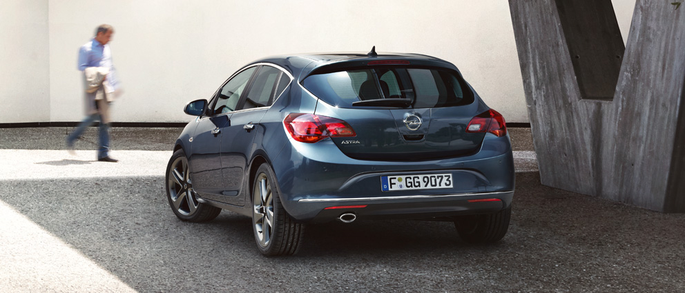Тест-драйв Opel Astra 1.6 от журнала Автостоп