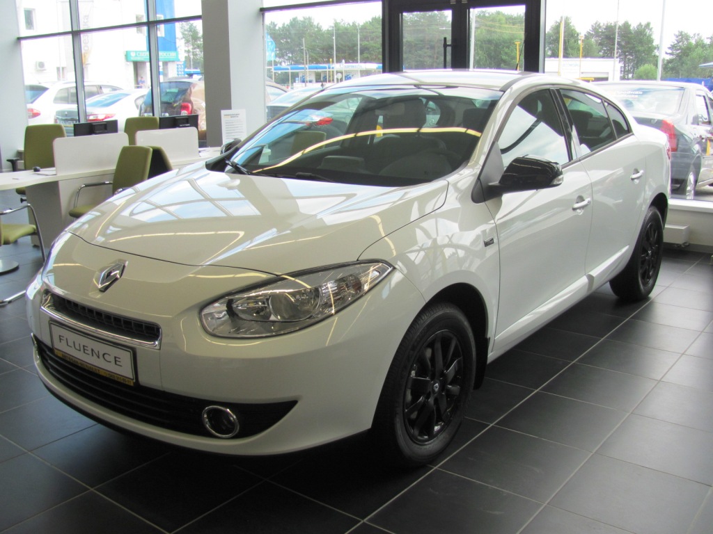 Тест-драйв Renault Fluence от журнала 