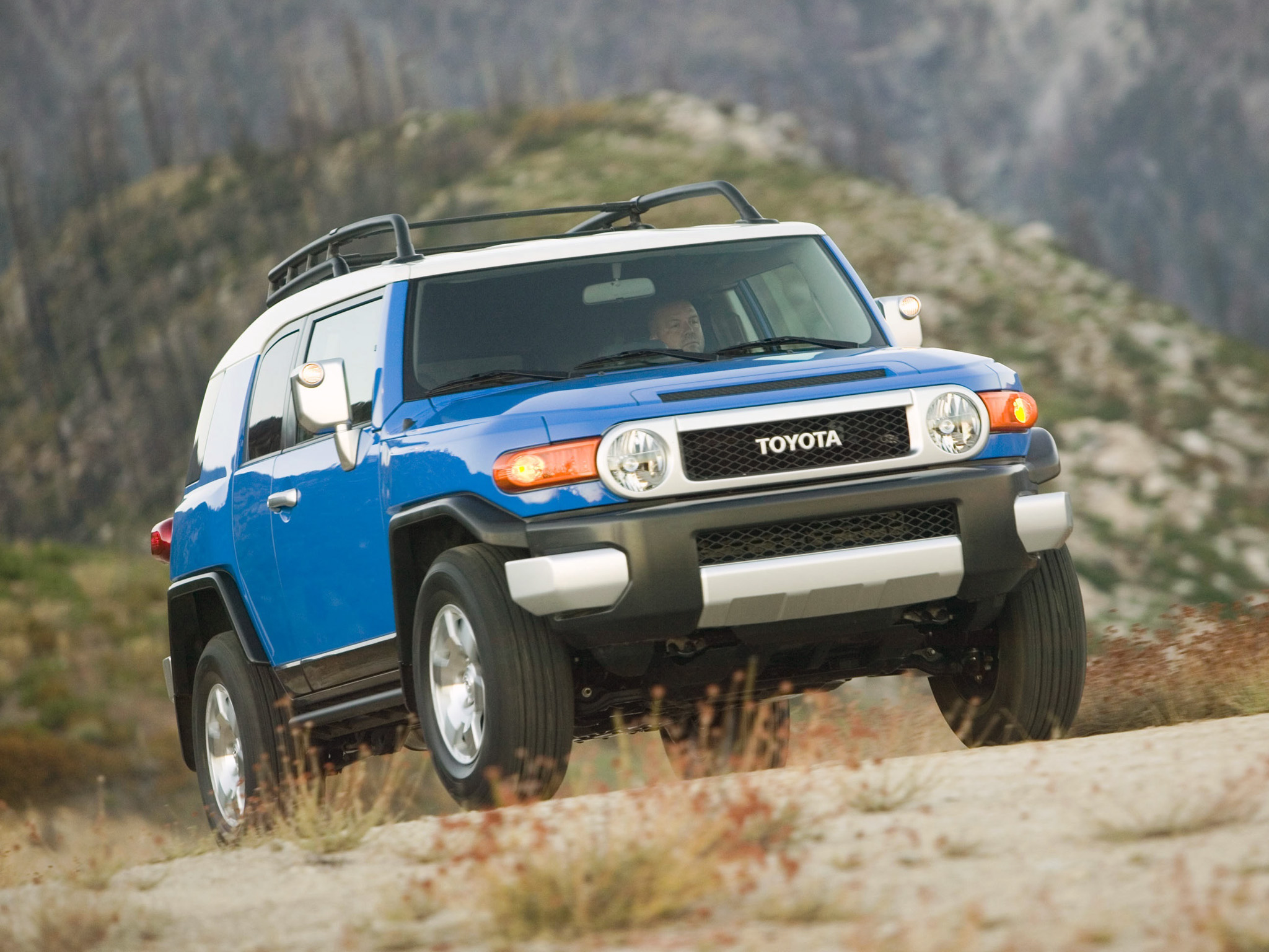 Тест-драйв Toyota FJ Cruiser от журнала 