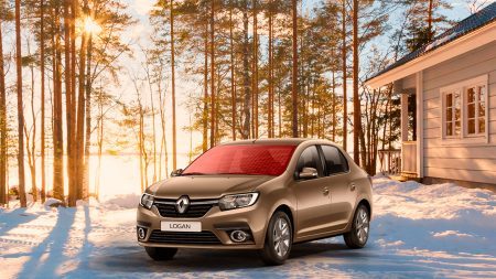 Renault Logan попал в топ-10 самых продаваемых авто России