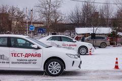 Гонки для девушек состоялись в Екатеринбурге: более 60 красавиц показали себя в скоростном маневрировании