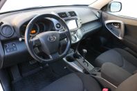 Купить Toyota RAV 4, 2011 года