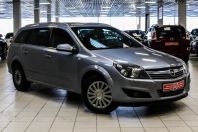 Купить Opel Astra, 2009 года